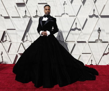 Wszystkie oczy zwrócone na… aktora w sukni. Billy Porter zaskoczył podczas gali