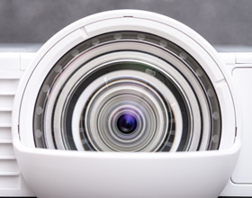 Ricoh PJ X4241N – krótki rzut w rozdzielczości XGA