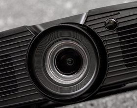 Ricoh PJ HD5451 – jasno i w dobrej rozdzielczości