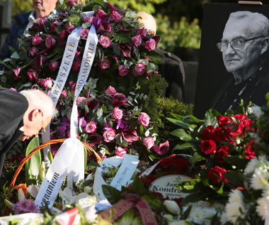 Reżyser Janusz Kondratiuk spoczął na Powązkach Wojskowych w Warszawie
