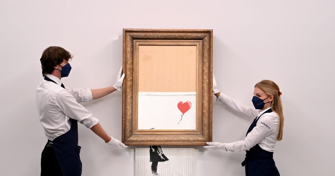 Pocięte do połowy dzieło Banksy'ego sprzedane za rekordowe 18,5 mln funtów