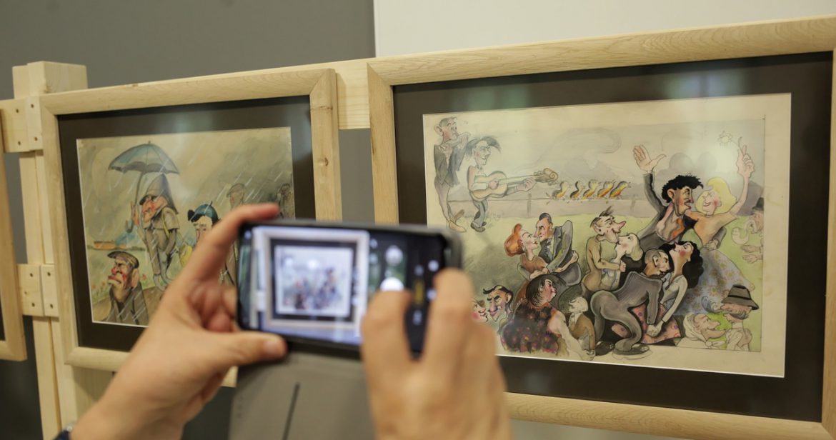 Trafił do Auschwitz w pierwszym transporcie. Pokazano odnalezione rysunki Mariana Kołodzieja