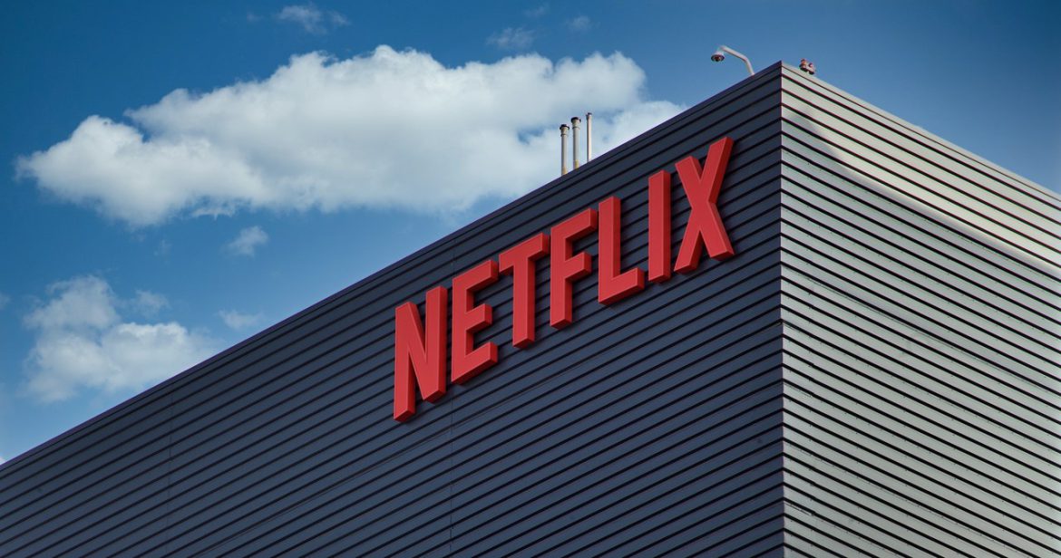 Netflix od kwietnia stracił milion subskrybentów. Będzie tańsza opcja z reklamami