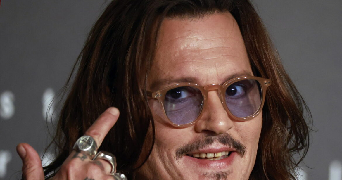 Owacje dla Johnny'ego Deppa w Cannes. Zagrał Ludwika XV w "Kochanicy króla"