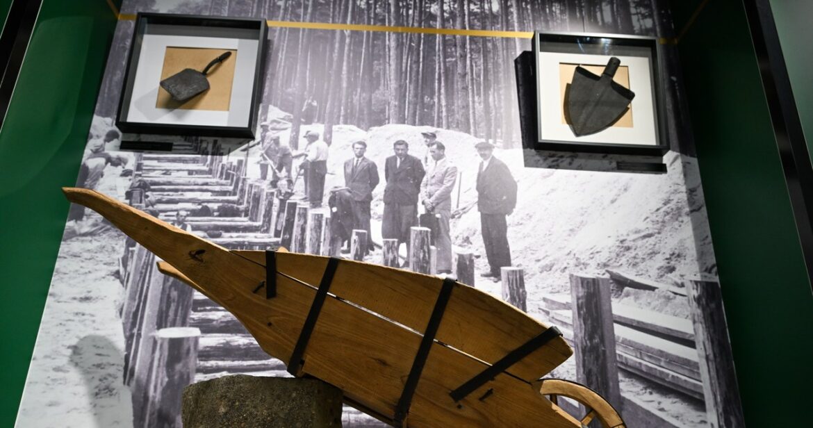 Od przedwojennych taczek po obraz Malczewskiego. "Stalowe pamiątki" na wystawie