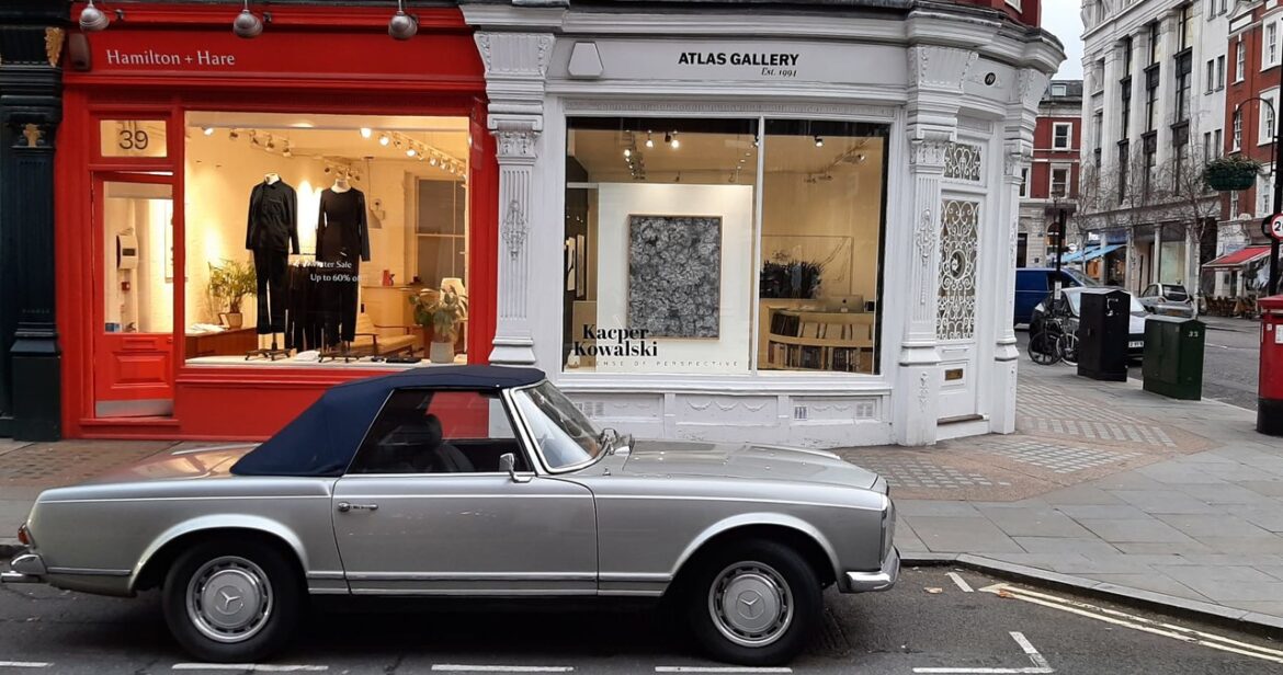 Nieziemski artysta z Polski z wystawą w Londynie