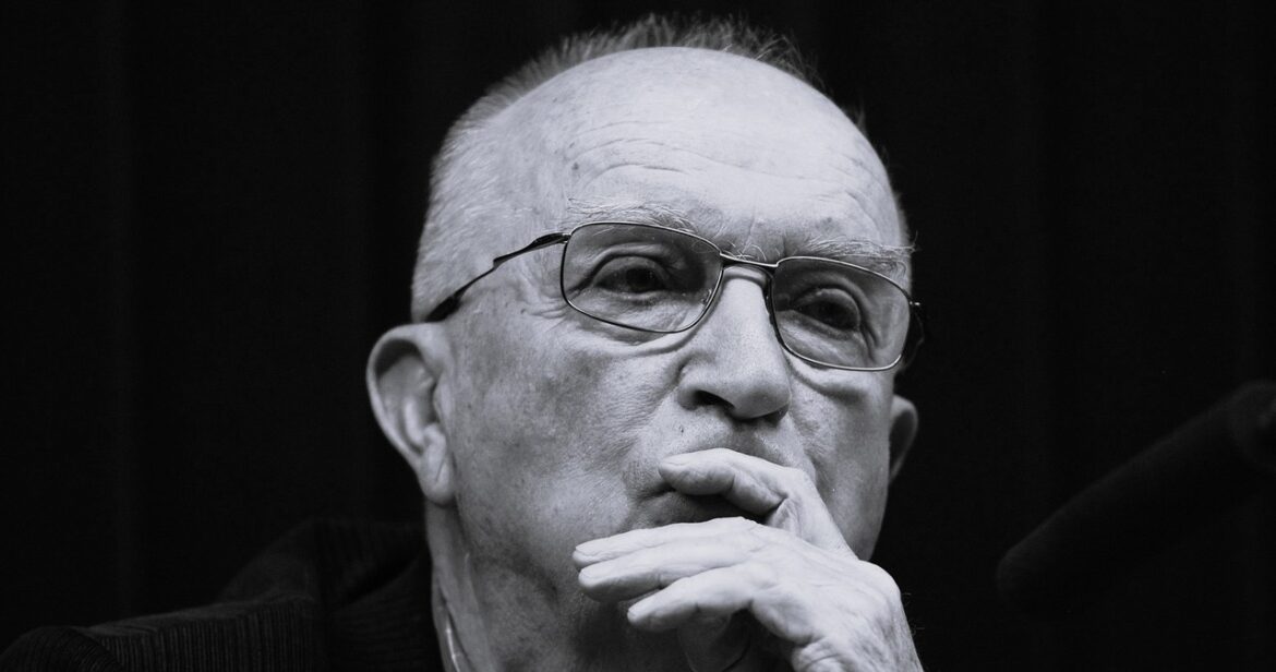 Zmarł Marian Pilot. Wybitny powieściopisarz miał 87 lat