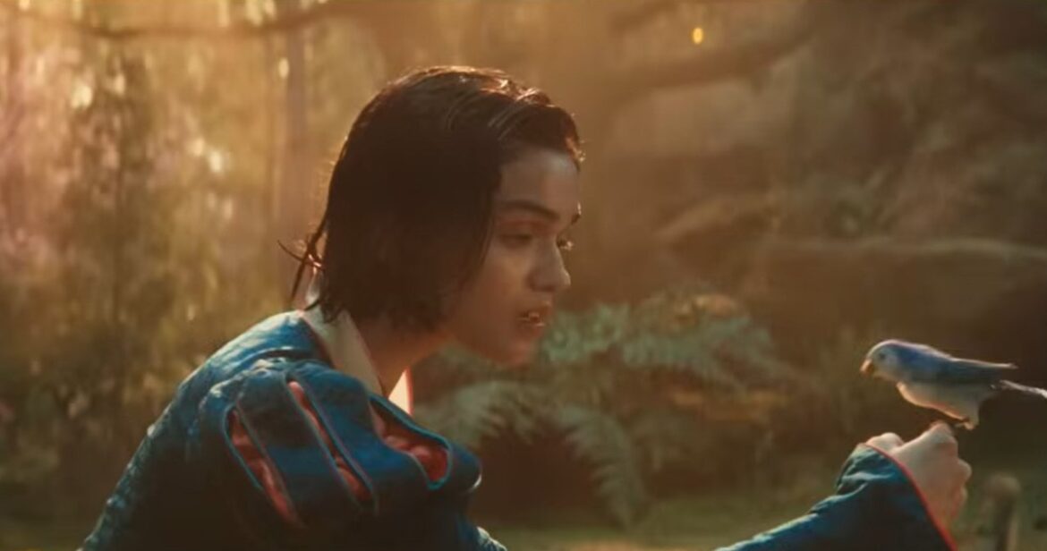 Rachel Zegler w roli Królewny Śnieżki. Nowy film budzi kontrowersje