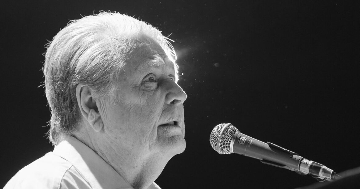 Brian Wilson nie żyje. Był liderem kultowej grupy