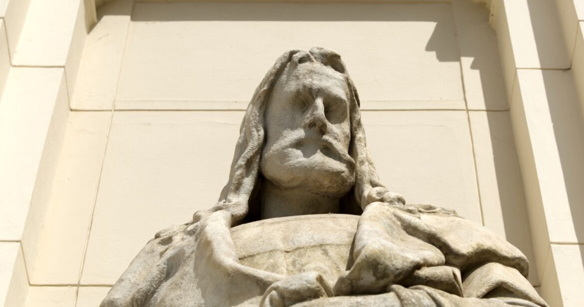 Tatuaże, skandale i tajemnicze symbole. Kim był najsłynniejszy artysta Niemiec?