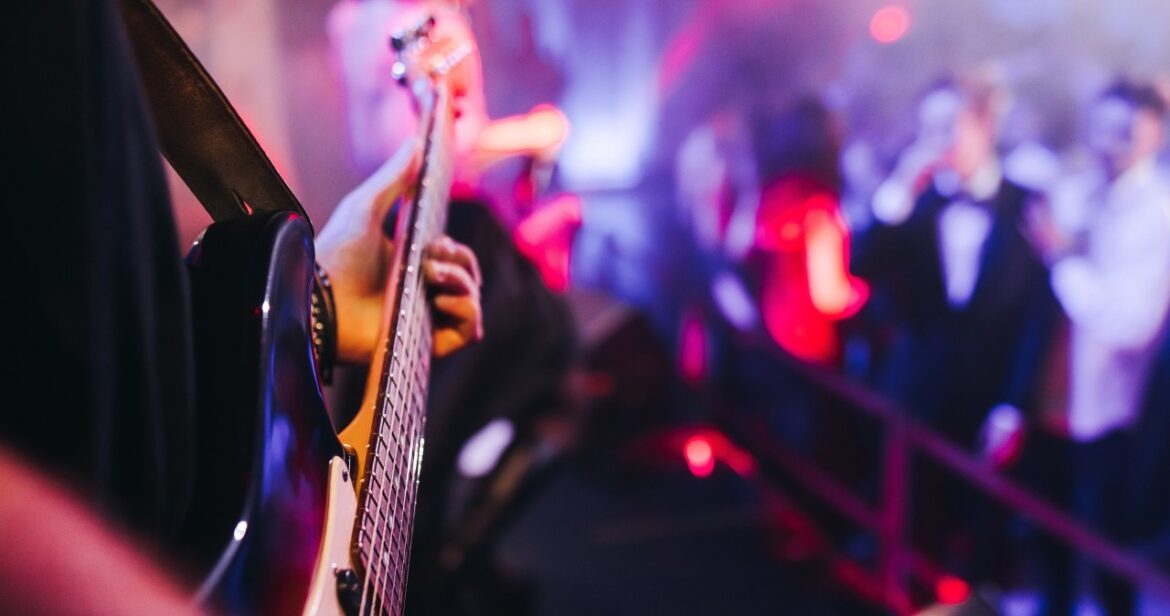 Polacy obok Taylor Swift, Lady Gagi i Sabriny Carpenter. Tych muzyków "Rolling Stone" wyróżnił w 2025 r.