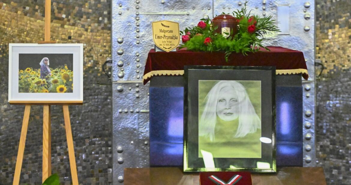 Ostatnia droga Magdy Umer. Pożegnała ją rodzina, przyjaciele, artyści