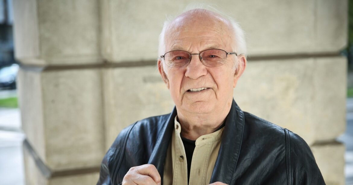 Twórca "Nocy i dni" trafił do szpitala. Jego syn informuje o upadku